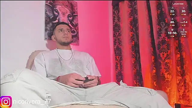 Snapshot of nico_rivera chatting on 11/05/25, 11:49 nico rivera online show from 11/05/25, 11:49