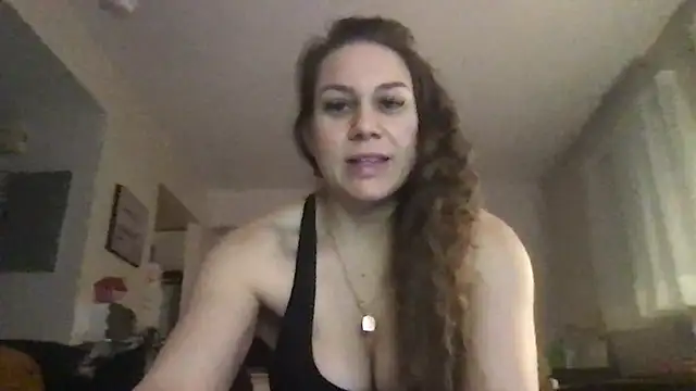Snapshot of thedevinemama chatting on 02/06/26, 02:49 thedevinemama online show from 02/06/26, 02:49