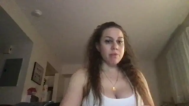 Snapshot of thedevinemama chatting on 02/07/26, 02:48 thedevinemama online show from 02/07/26, 02:48