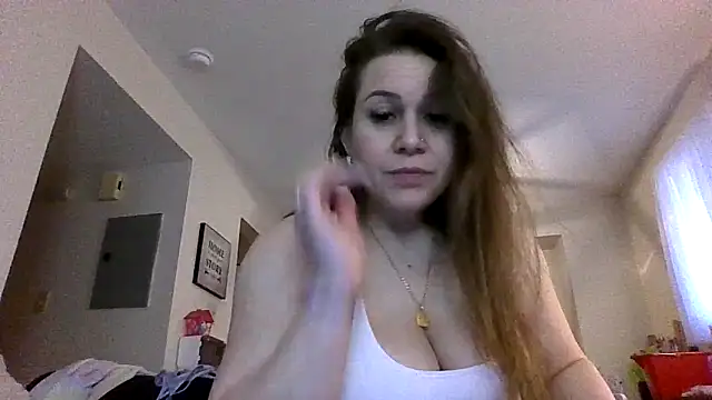 Snapshot of thedevinemama chatting on 04/06/26, 10:44 thedevinemama online show from 04/06/26, 10:44
