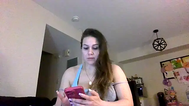 Snapshot of thedevinemama chatting on 04/26/26, 01:58 thedevinemama online show from 04/26/26, 01:58