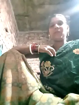 Snapshot of Savita992 chatting on 09/16/25, 04:41 Savita992 online show from 09/16/25, 04:41