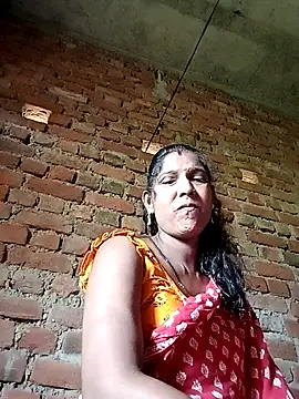 Snapshot of Savita992 chatting on 09/17/25, 06:15 Savita992 online show from 09/17/25, 06:15