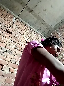 Snapshot of Savita992 chatting on 10/02/25, 12:17 Savita992 online show from 10/02/25, 12:17