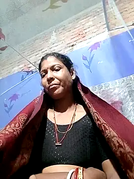 Snapshot of Savita992 chatting on 11/10/25, 10:53 Savita992 online show from 11/10/25, 10:53