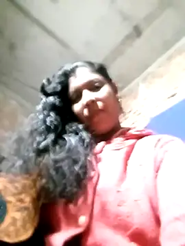 Snapshot of Savita992 chatting on 11/11/25, 04:40 Savita992 online show from 11/11/25, 04:40