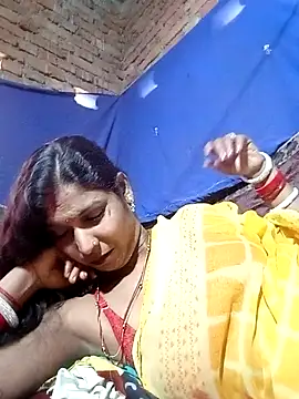 Snapshot of Savita992 chatting on 11/27/25, 05:53 Savita992 online show from 11/27/25, 05:53