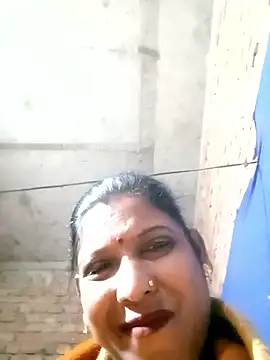 Snapshot of Savita992 chatting on 01/17/26, 07:06 Savita992 online show from 01/17/26, 07:06