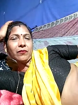 Snapshot of Savita992 chatting on 02/03/26, 06:22 Savita992 online show from 02/03/26, 06:22