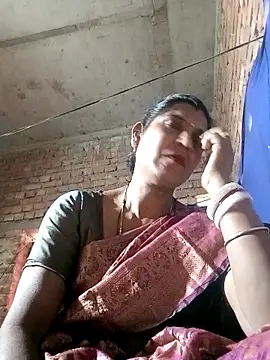 Snapshot of Savita992 chatting on 02/04/26, 09:04 Savita992 online show from 02/04/26, 09:04