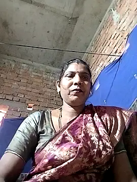 Snapshot of Savita992 chatting on 02/06/26, 08:51 Savita992 online show from 02/06/26, 08:51