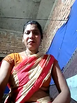 Snapshot of Savita992 chatting on 02/11/26, 06:24 Savita992 online show from 02/11/26, 06:24