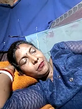 Snapshot of Savita992 chatting on 03/18/26, 09:12 Savita992 online show from 03/18/26, 09:12