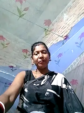 Snapshot of Savita992 chatting on 03/21/26, 07:17 Savita992 online show from 03/21/26, 07:17