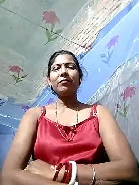 Snapshot of Savita992 chatting on 03/23/26, 06:34 Savita992 online show from 03/23/26, 06:34