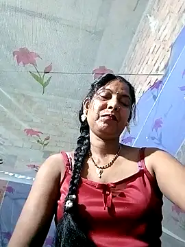 Snapshot of Savita992 chatting on 04/02/26, 06:38 Savita992 online show from 04/02/26, 06:38