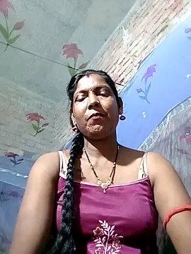 Snapshot of Savita992 chatting on 04/06/26, 06:53 Savita992 online show from 04/06/26, 06:53