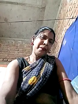 Snapshot of Savita992 chatting on 04/10/26, 07:13 Savita992 online show from 04/10/26, 07:13