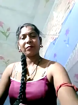 Snapshot of Savita992 chatting on 04/11/26, 06:56 Savita992 online show from 04/11/26, 06:56