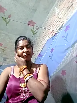 Snapshot of Savita992 chatting on 05/10/26, 07:19 Savita992 online show from 05/10/26, 07:19
