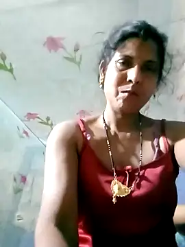 Snapshot of Savita992 chatting on 05/13/26, 07:33 Savita992 online show from 05/13/26, 07:33