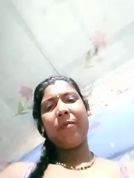 Snapshot of Savita992 chatting on 06/01/26, 07:48 Savita992 online show from 06/01/26, 07:48