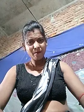 Snapshot of Savita992 chatting on 06/12/26, 09:08 Savita992 online show from 06/12/26, 09:08