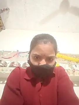 Snapshot of Daisygirl9 chatting on 10/11/25, 12:47 Daisygirl9 online show from 10/11/25, 12:47