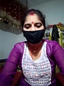 Snapshot of Daisygirl9 chatting on 10/23/25, 03:00 Daisygirl9 online show from 10/23/25, 03:00