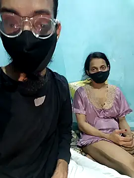 Snapshot of ursumita chatting on 10/31/25, 08:21 ursumita online show from 10/31/25, 08:21