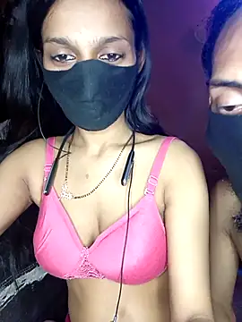 Snapshot of ursumita chatting on 12/13/25, 07:53 ursumita online show from 12/13/25, 07:53