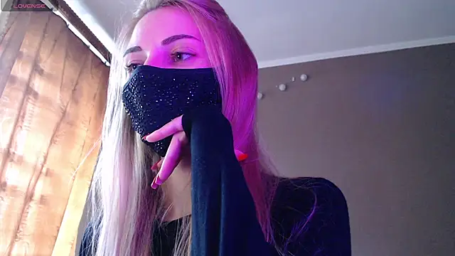 Iris lave online show from 09/24/25, 02:20