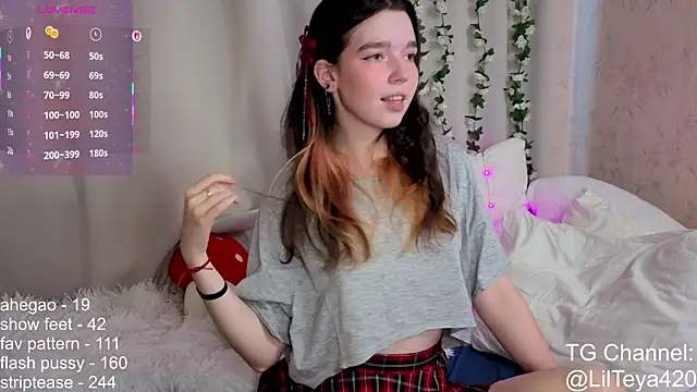 little Teya online show from 09/10/25, 08:36