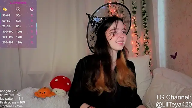 little Teya online show from 10/15/25, 10:26