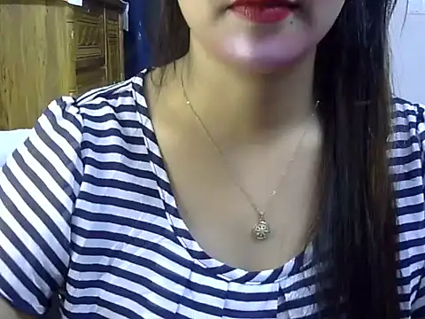 Snapshot of Obonti_2000 chatting on 09/13/25, 06:29 Obonti 2000 online show from 09/13/25, 06:29