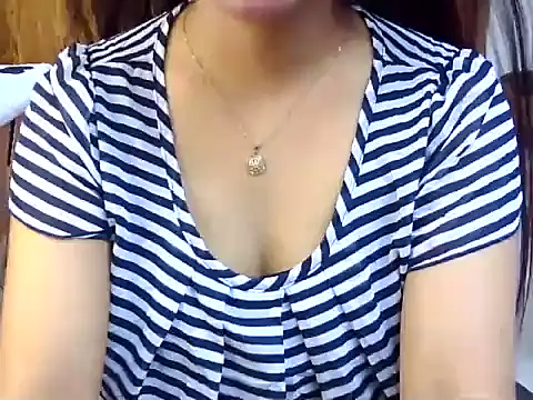 Snapshot of Obonti_2000 chatting on 09/15/25, 11:49 Obonti 2000 online show from 09/15/25, 11:49