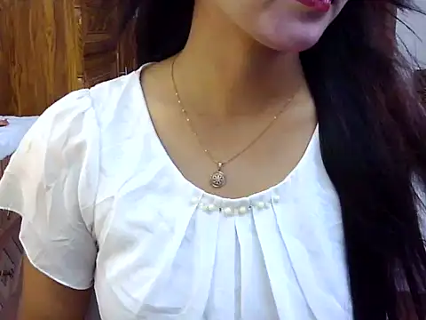 Snapshot of Obonti_2000 chatting on 09/19/25, 12:28 Obonti 2000 online show from 09/19/25, 12:28