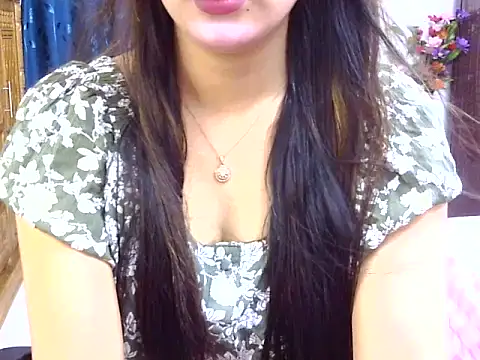 Snapshot of Obonti_2000 chatting on 09/25/25, 04:00 Obonti 2000 online show from 09/25/25, 04:00