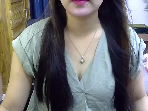 Snapshot of Obonti_2000 chatting on 10/12/25, 04:39 Obonti 2000 online show from 10/12/25, 04:39