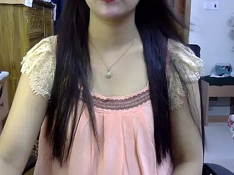 Snapshot of Obonti_2000 chatting on 10/21/25, 05:02 Obonti 2000 online show from 10/21/25, 05:02