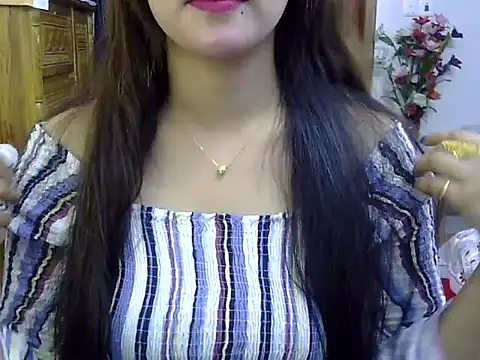 Snapshot of Obonti_2000 chatting on 11/16/25, 04:12 Obonti 2000 online show from 11/16/25, 04:12