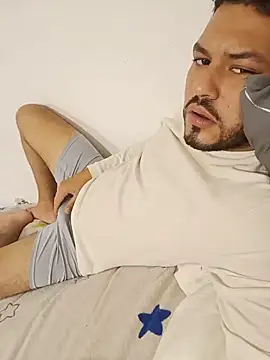 Frank0021 online show from 05/25/26, 04:40