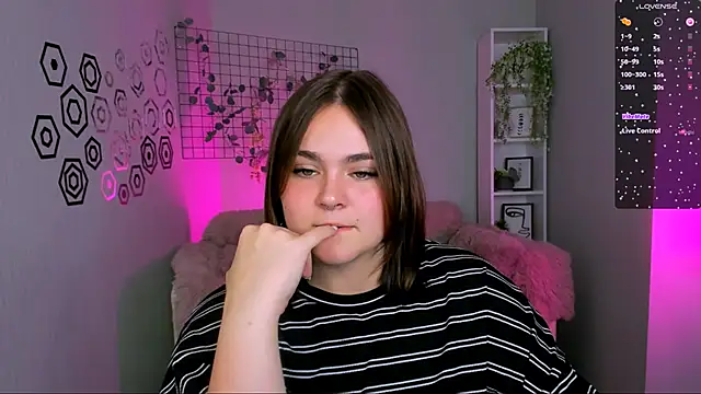 lorraine carter online show from 10/06/25, 07:22