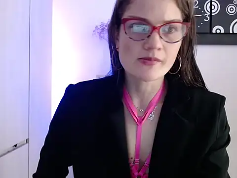 Snapshot of Camila-ventura chatting on 10/11/25, 02:15 Camila-ventura online show from 10/11/25, 02:15