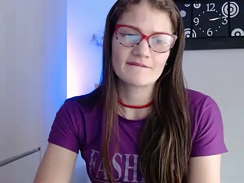 Snapshot of Camila-ventura chatting on 10/26/25, 08:15 Camila-ventura online show from 10/26/25, 08:15