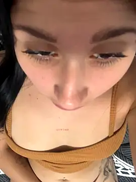 lucy grey25 online show from 11/03/25, 04:19