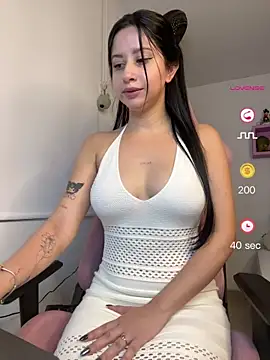 lucy grey25 online show from 05/31/26, 07:15