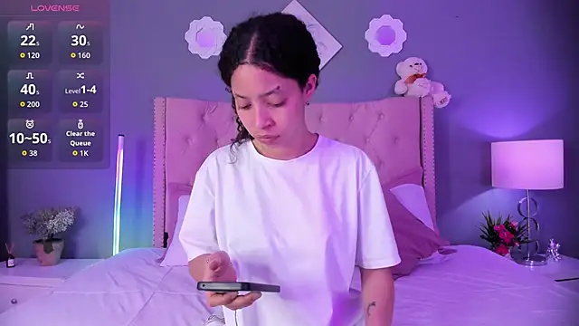 Joe And Emma online show from 11/11/25, 09:04