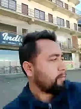 Snapshot of tonystark1994 chatting on 10/31/25, 06:03 tonystark1994 online show from 10/31/25, 06:03