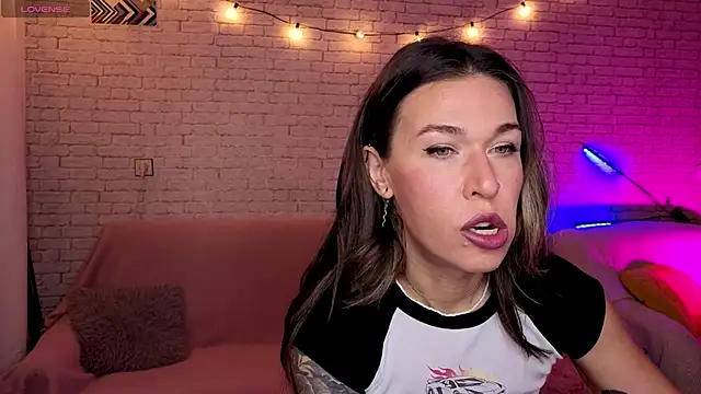 ReginaFoXXXy online show from 09/13/25, 11:32